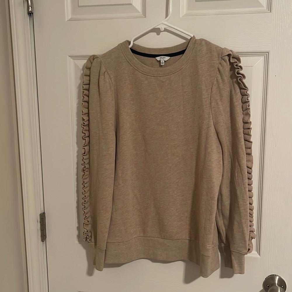 Crown & Ivy Sweatshirt Size Small